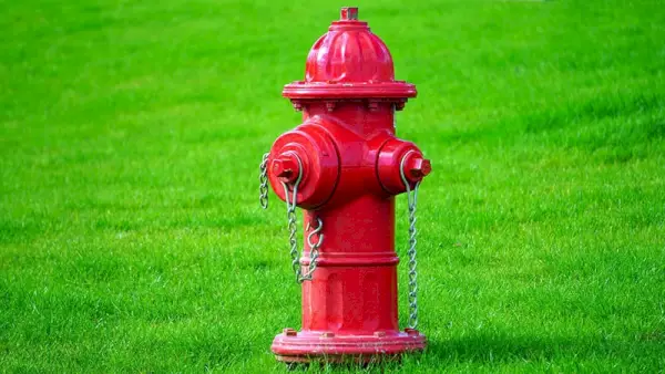 ברז אש אדום