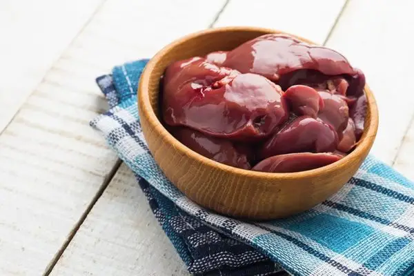 개를 위한 닭 간 요리 방법: 수의사가 승인한 조리법 및 FAQ