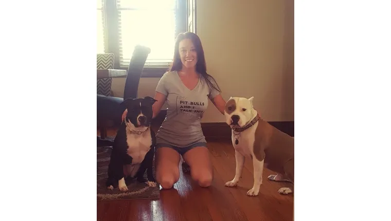 Gina s Khloe a Westonom' title=