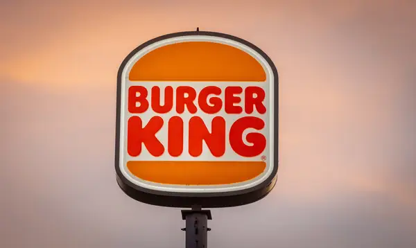 Бургер Кинг се претворио да једе 5 долара. Шта кажете на ДотО?