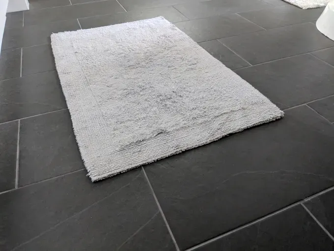 Lurer du på om en RoboVac er noe for deg? Eufy RoboVac [ANMELDELSE]' title=