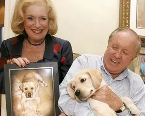 Par betaler store penge til klonhund