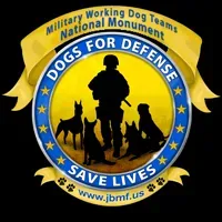 Национальный памятник военным служебным собакам посвящен